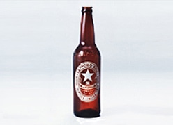 ラベルを直接びんにプリントした発売当初の「サッポロ壜生ビール」